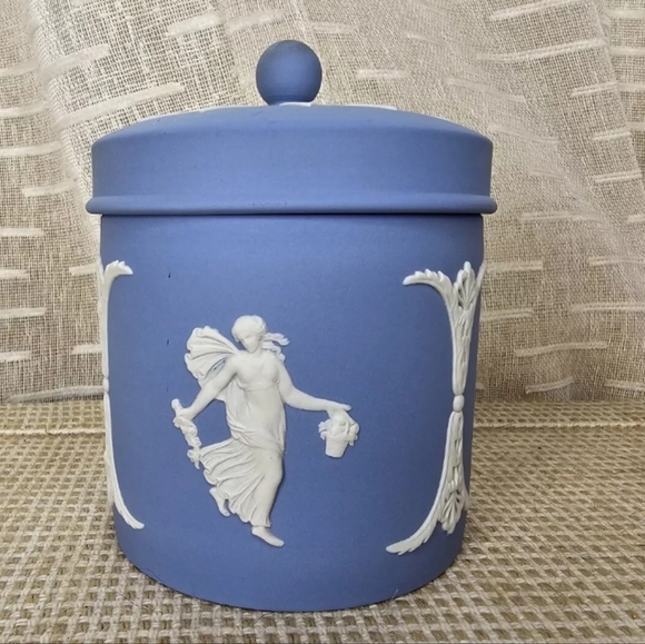 VTG WEDGWOOD ENGLAND BL JASPERWARE DOME LID & JAR - Picture 1 of 12